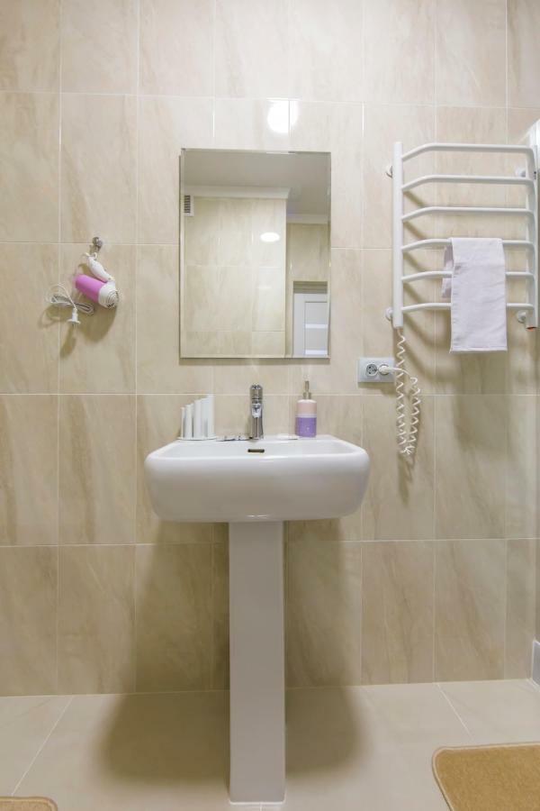 Apartments Kiev ภายนอก รูปภาพ